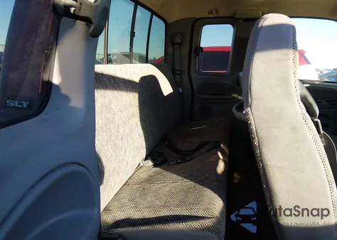 1998 Dodge Ram 1500 St z USA, uszkodzony, nr VIN 3B7HC13Y2WG186985